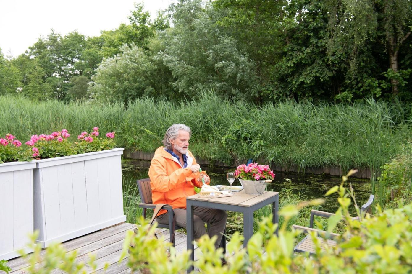 Het Waterhoentje Sint Jansklooster 外观 照片